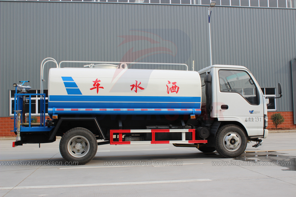 3000L 5000L ISUZU NKR Water Truck Tanker for sale