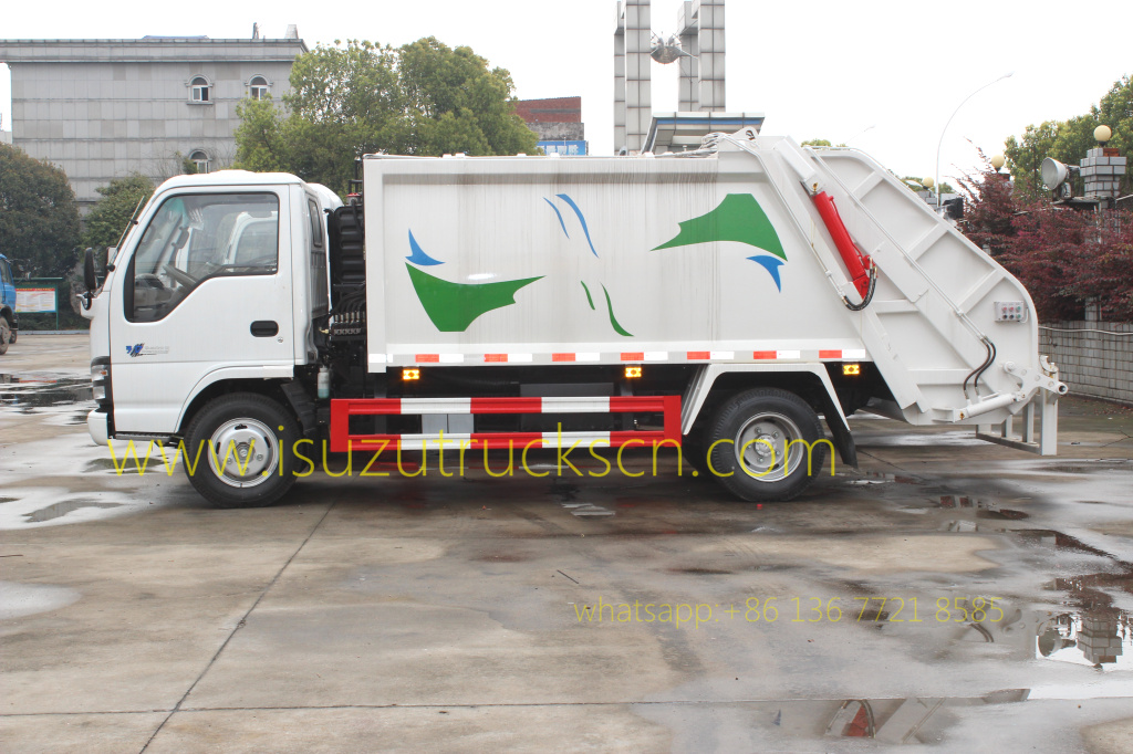 photo for Garbage Compactor Truck Isuzu 3Tons