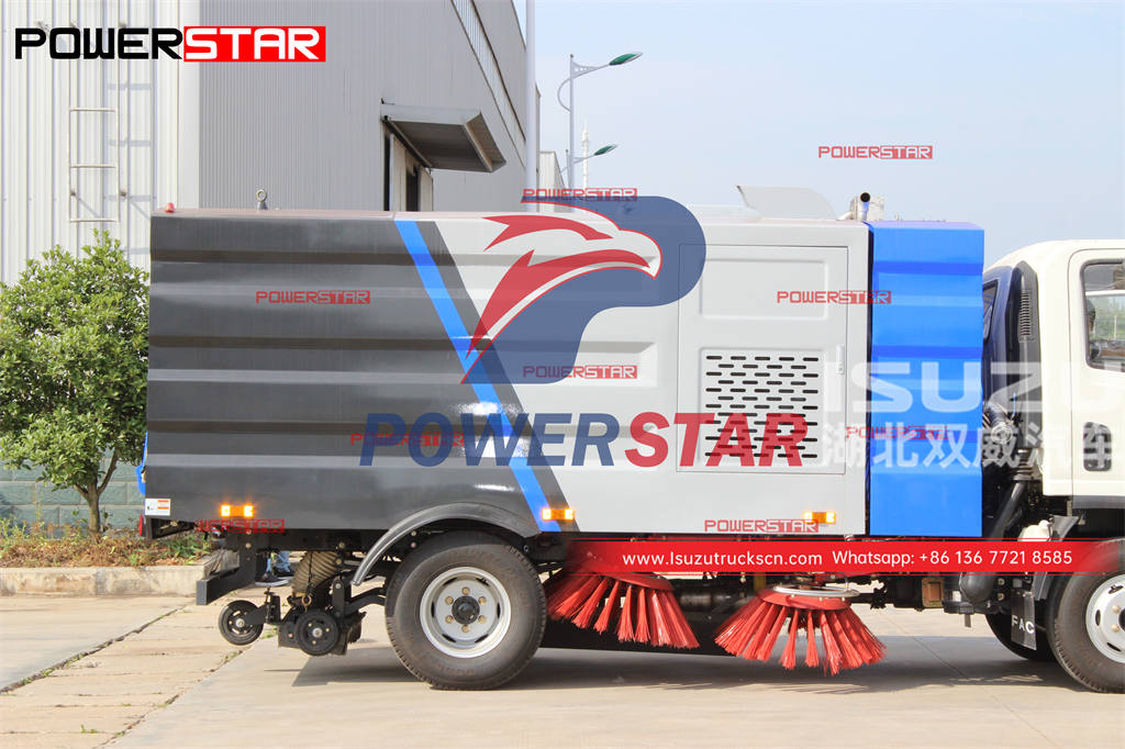 Good quality ISUZU GIGA 4Ã—2 street cleaner truck for sale