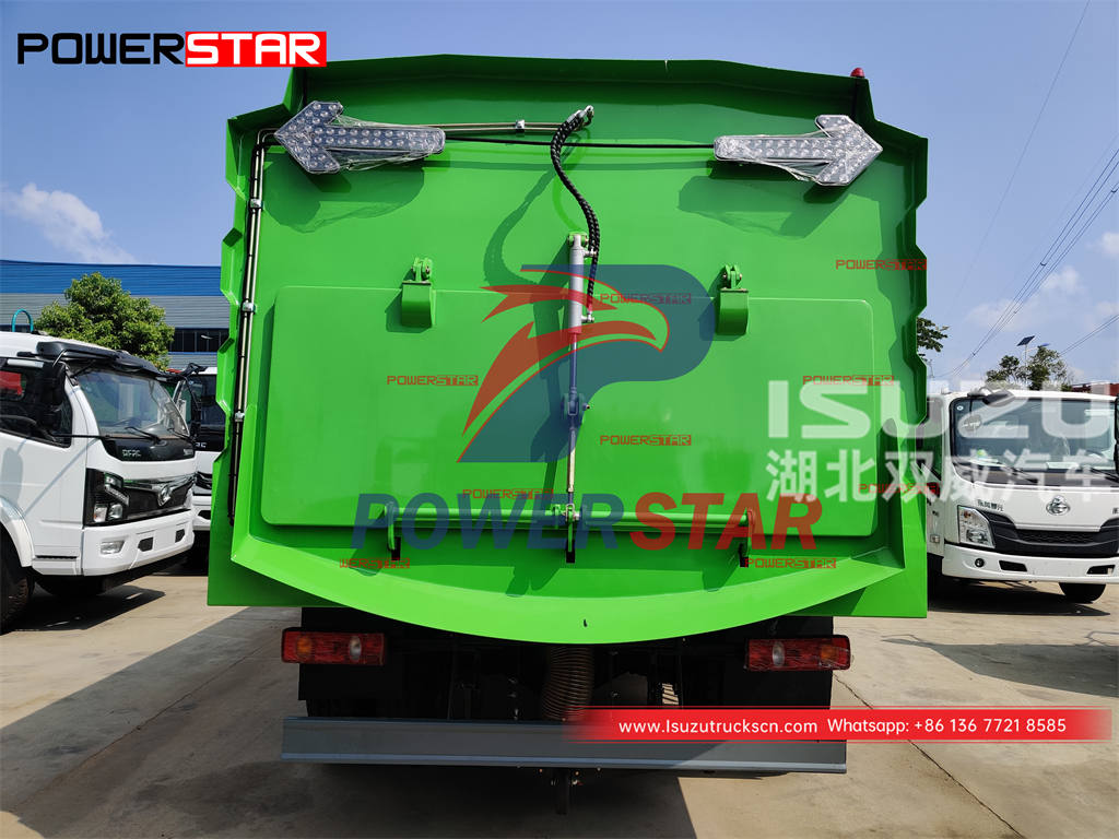 ISUZU FTR 4Ã—2 204HP street sweeper truck on sale