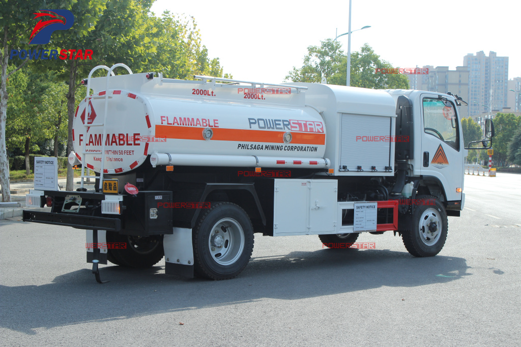 Philippines Isuzu NPR/700P 4X4 4,000L AWD Off road Fuel Bowser Oil Delivery Tank Trucks