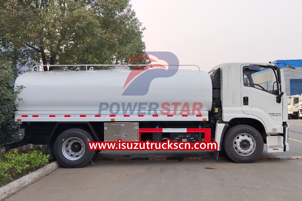 ISUZU GIGA 12000L Trinkwassertankwagen zu verkaufen