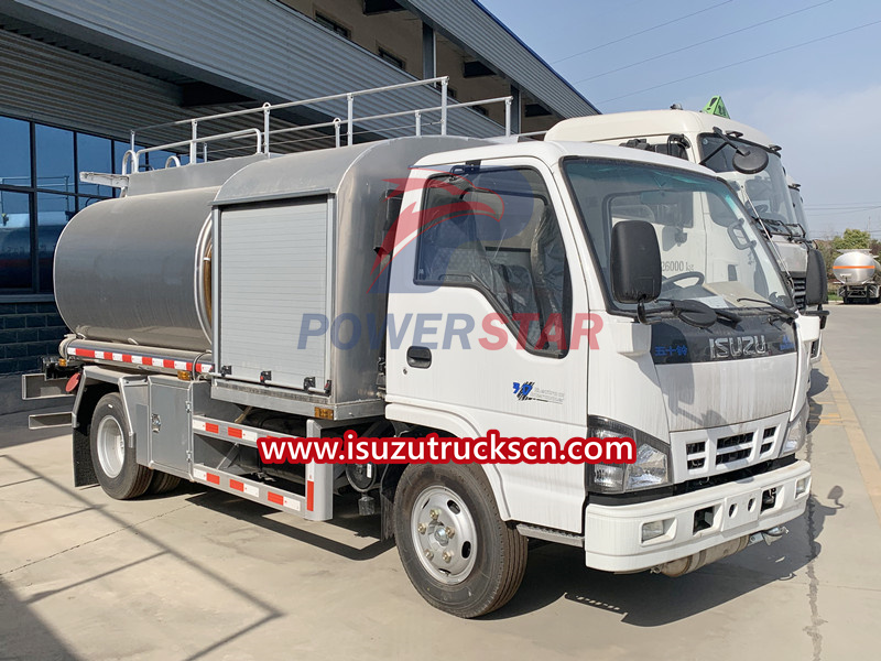 Isuzu NKR aviation refueling truck