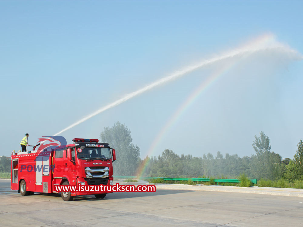 Isuzu Feuerwehr-Tender