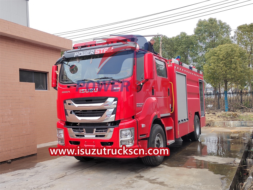 Isuzu-Feuerwehrauto