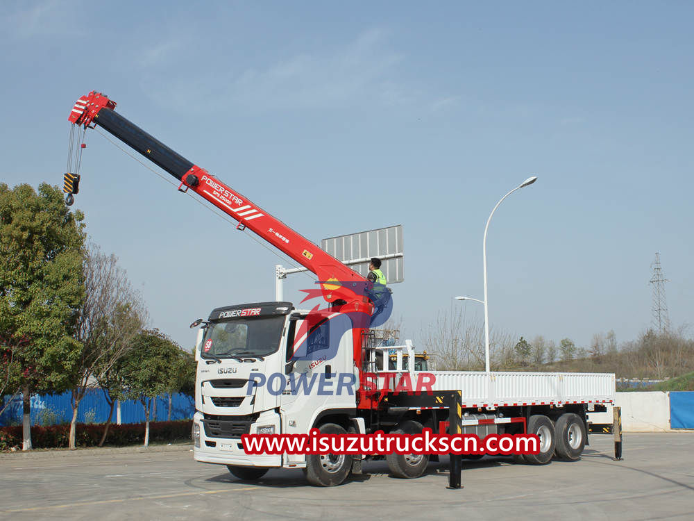 Isuzu Hydraulikkran-LKW