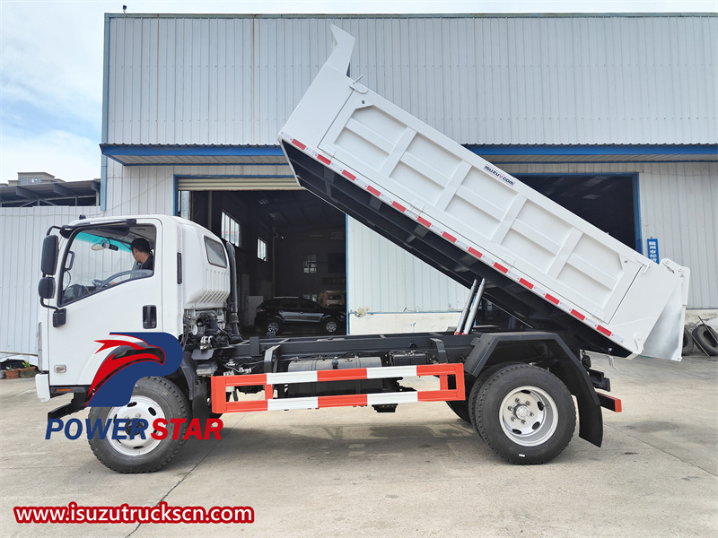 Isuzu 4x4 off road hook loader