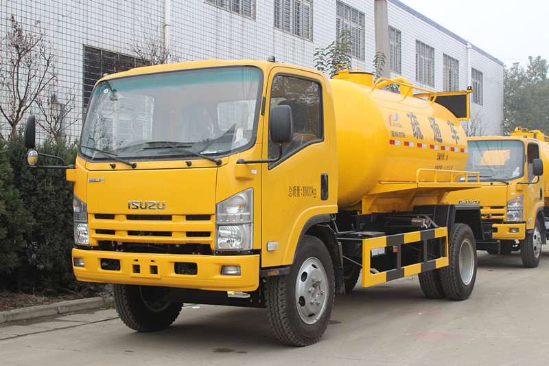 
     6.000-Liter-Vakuum-Abwasserwagen Isuzu-Vakuumtankwagen
    