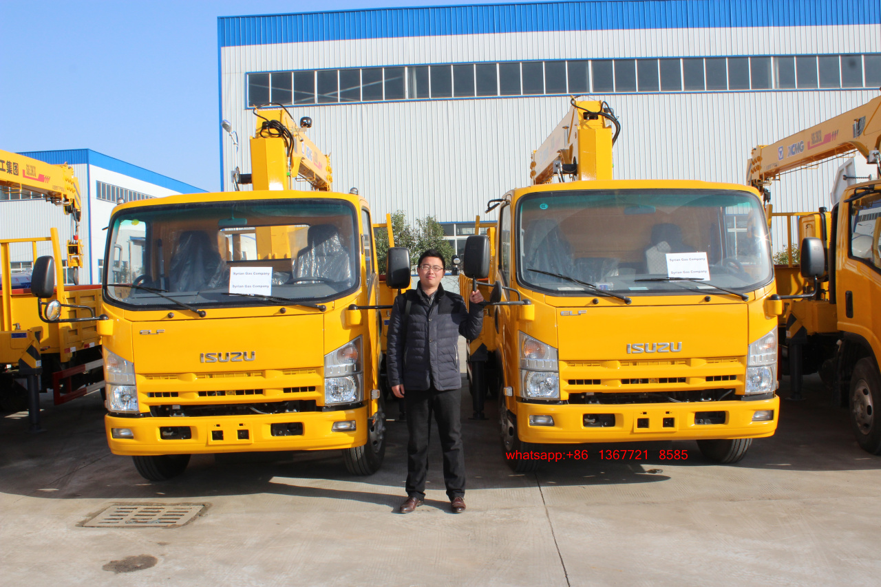 
     ISUZU ELF Truck mit 6,3-Tonnen-Kran für Afrika
    