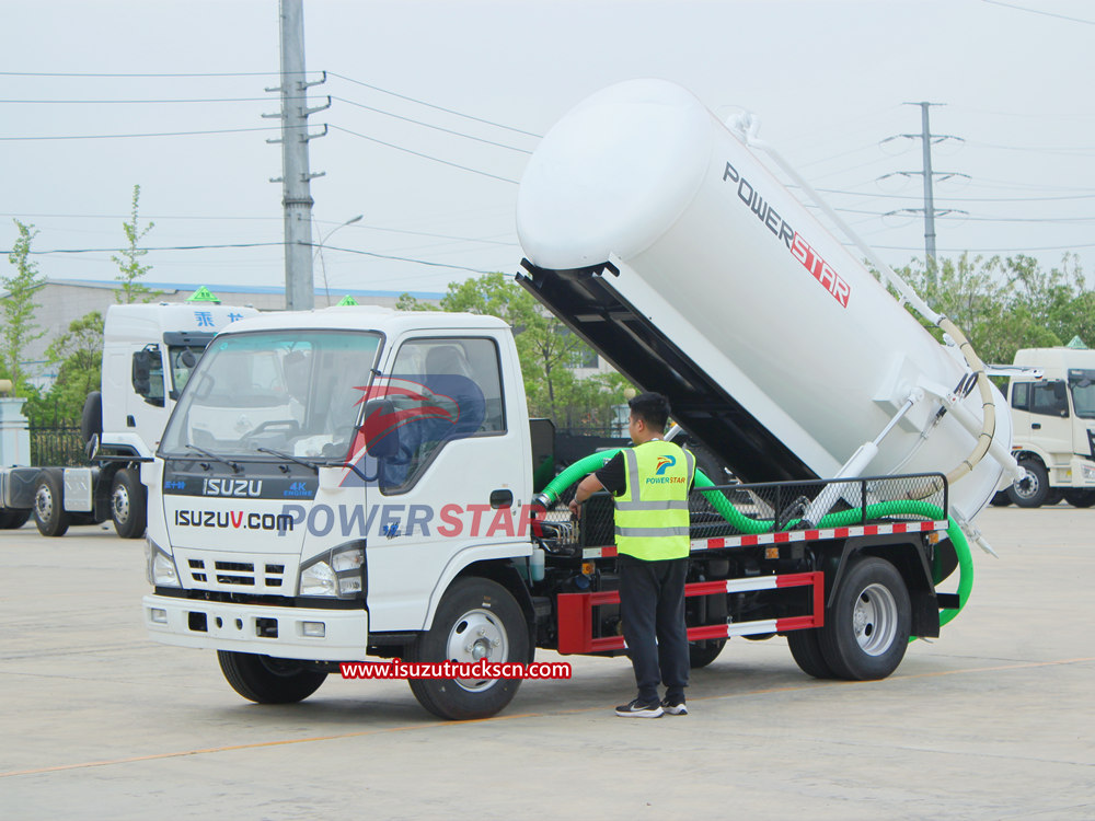 
     Tägliches Management des Abwassersaugwagens von Isuzu
    