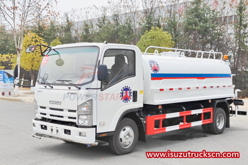 
     ISUZU 7CBM Wassertankwagen
    