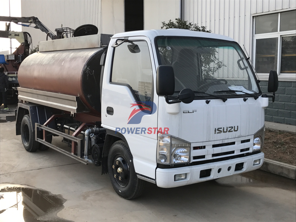 
     Kundengebauter Wassertanker Isuzu Sprinkler-LKW
    